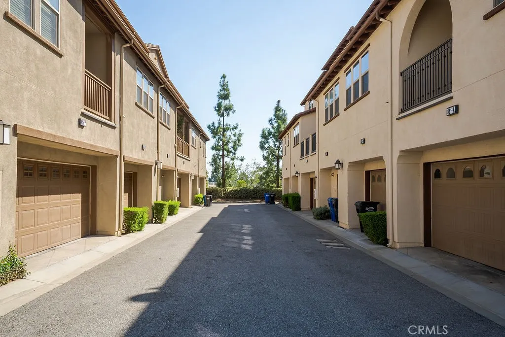 821 E Cassia #E