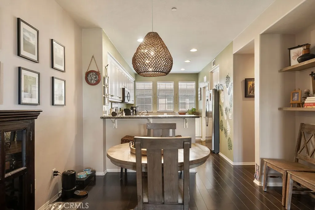 821 E Cassia #E