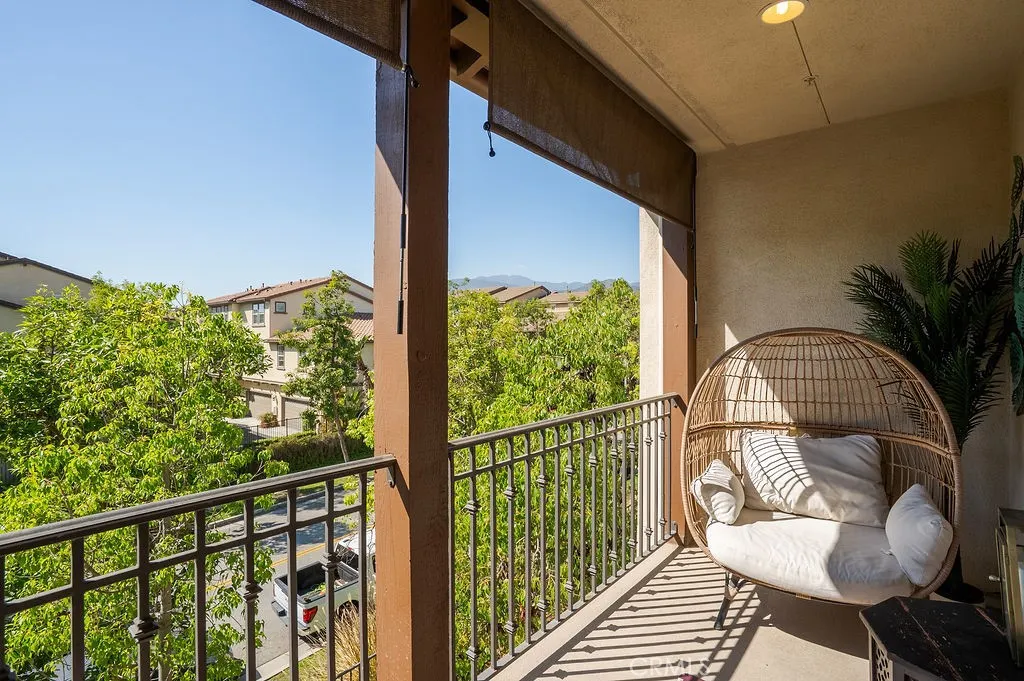821 E Cassia #E