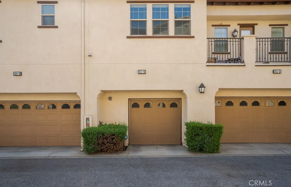 821 E Cassia #E