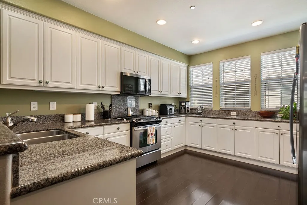 821 E Cassia #E