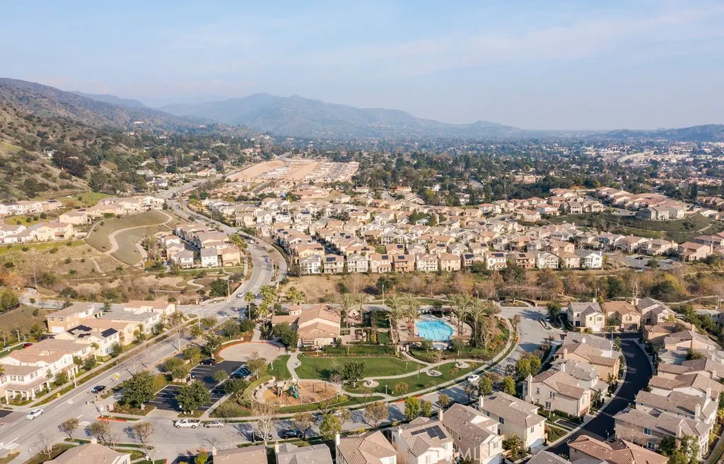 821 E Cassia #E