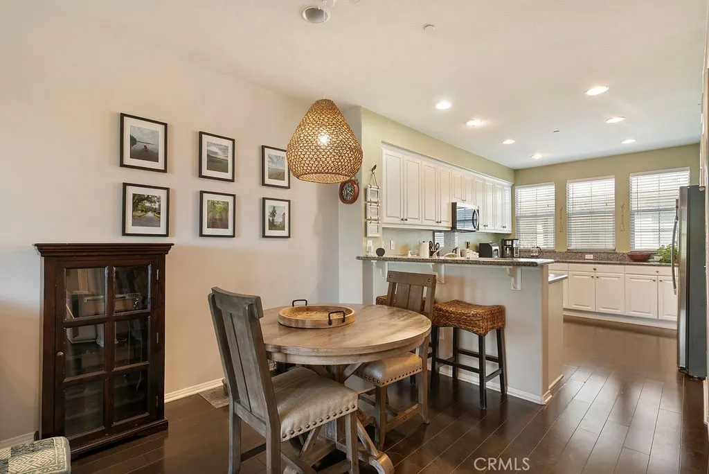 821 E Cassia #E