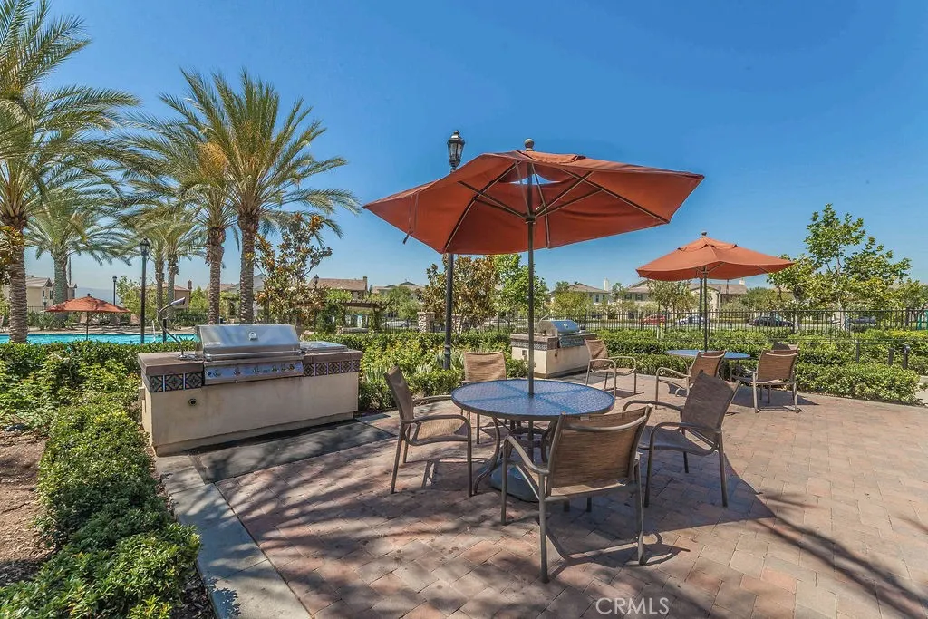 821 E Cassia #E