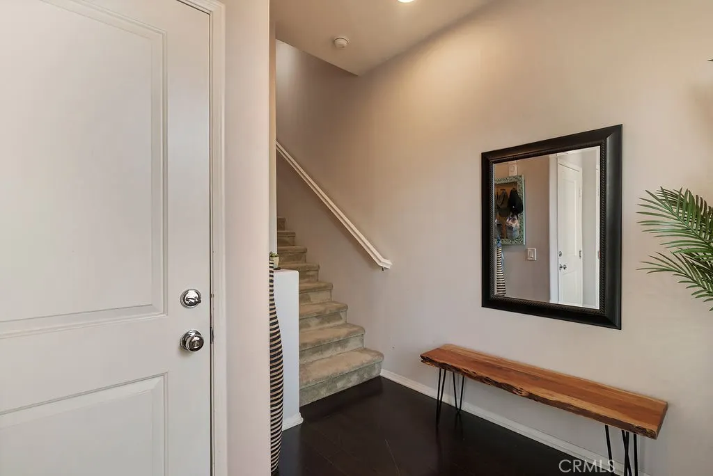821 E Cassia #E