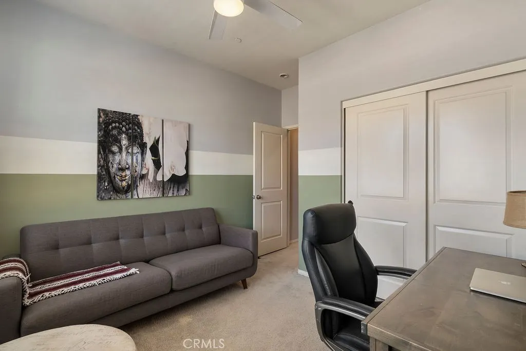 821 E Cassia #E