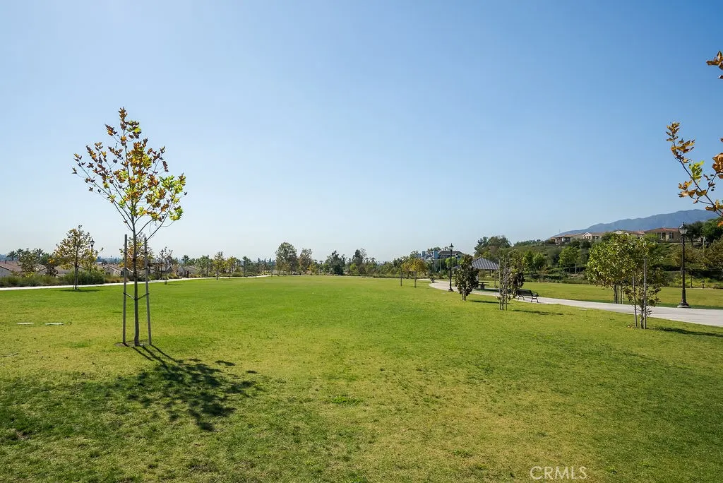 821 E Cassia #E