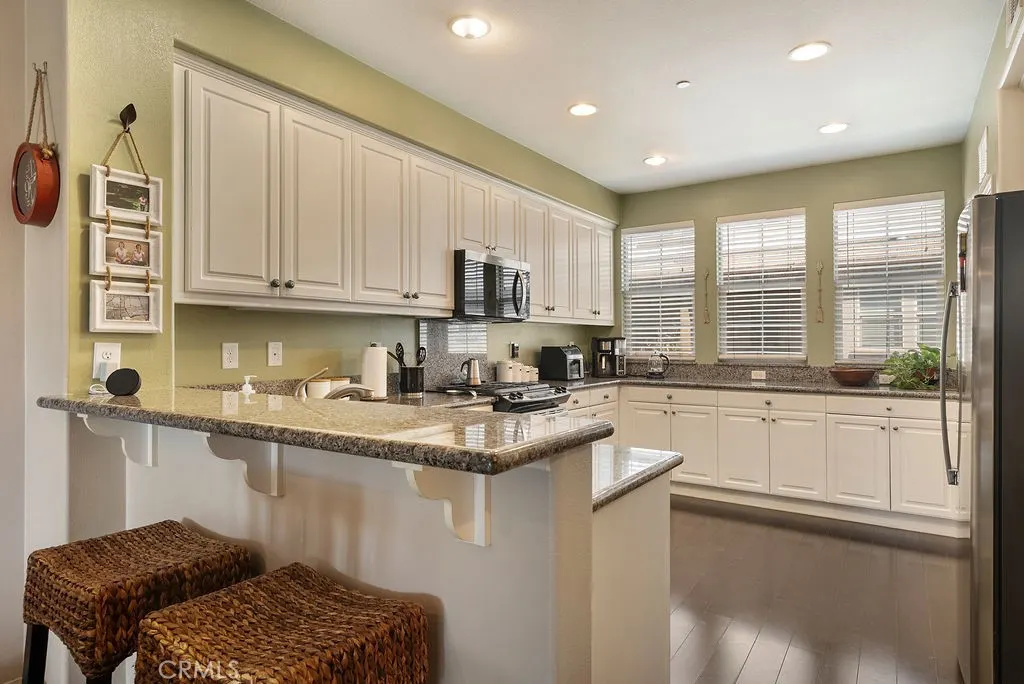 821 E Cassia #E