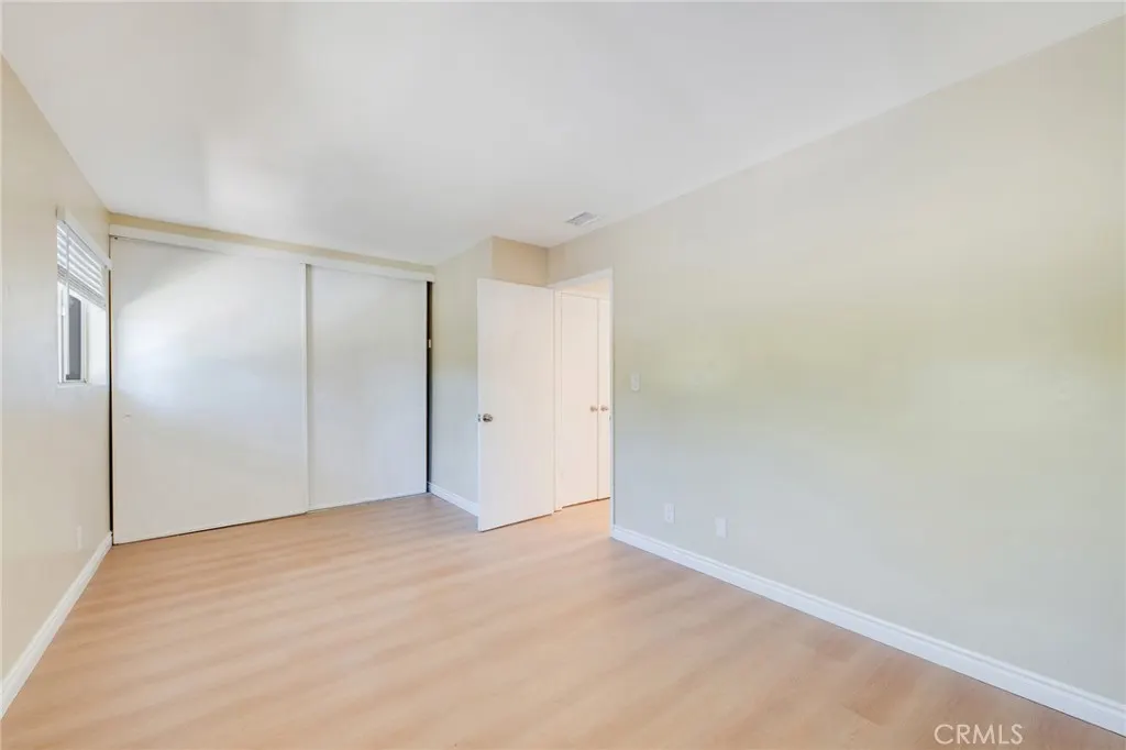 410 N Cerritos