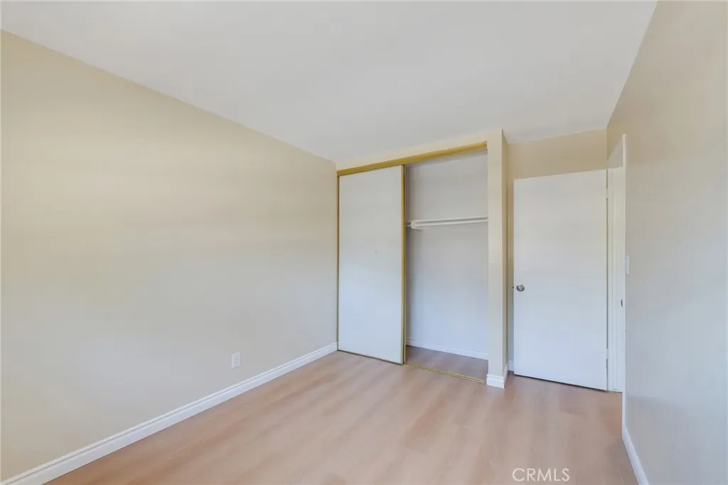 410 N Cerritos