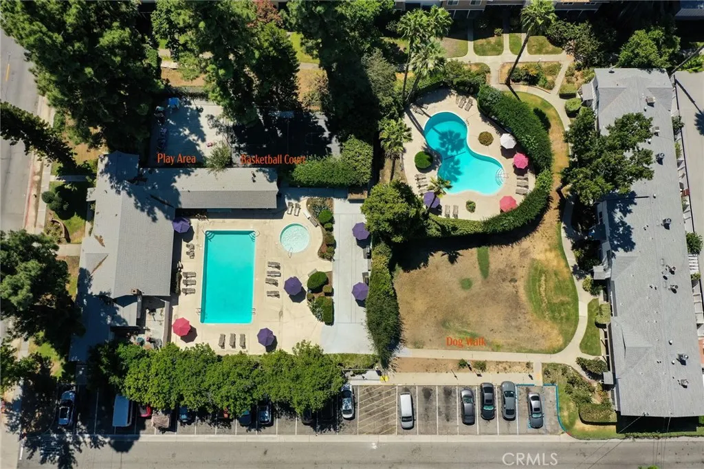 410 N Cerritos