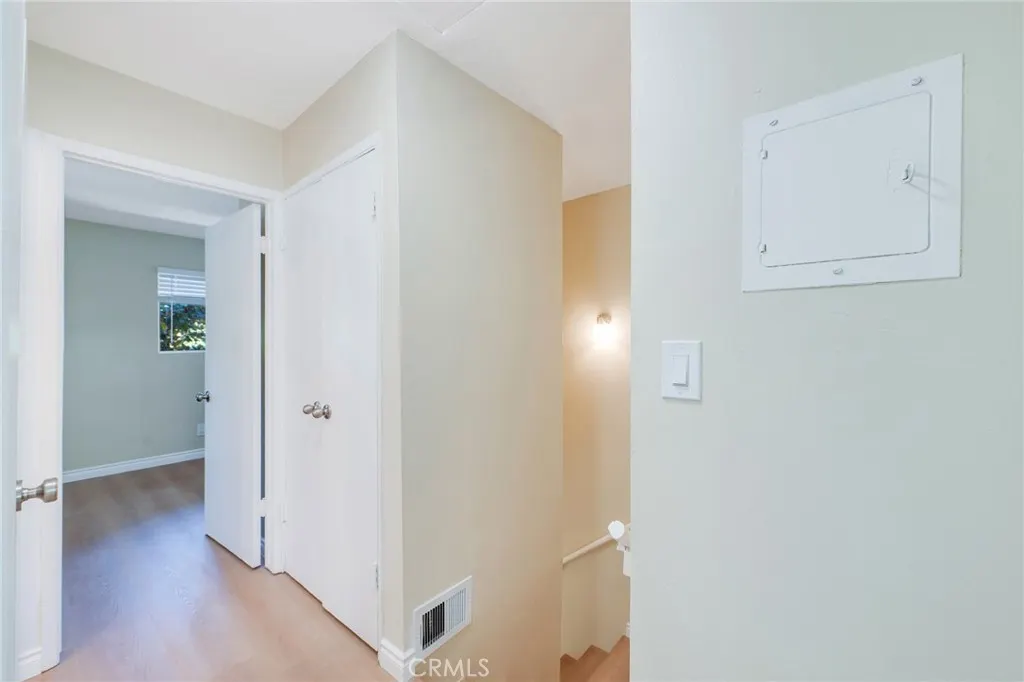 410 N Cerritos