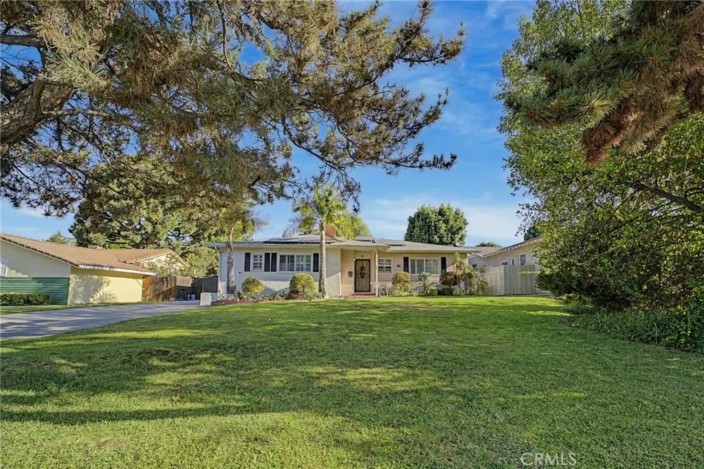 621 E Cypress Avenue