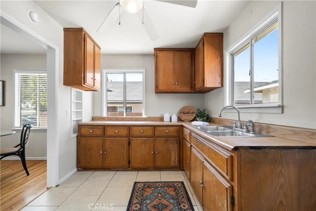 157 N Alameda Avenue