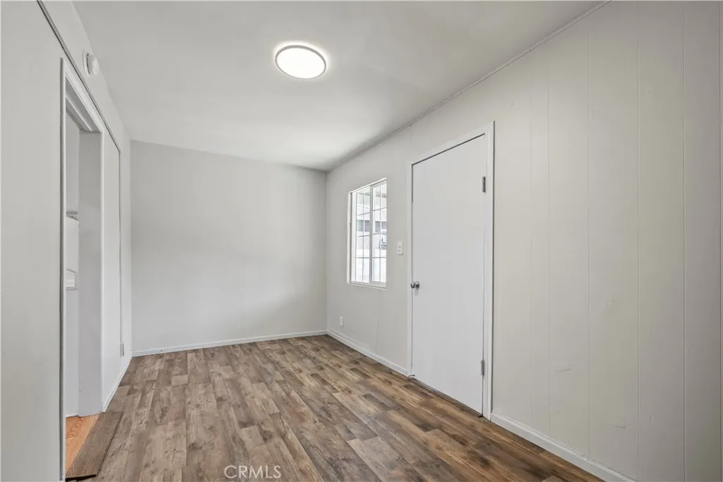 157 N Alameda Avenue