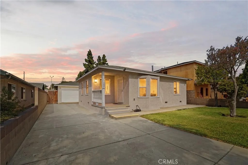 157 N Alameda Avenue