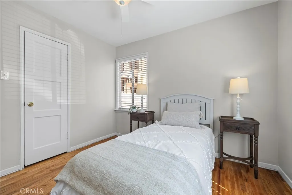 157 N Alameda Avenue