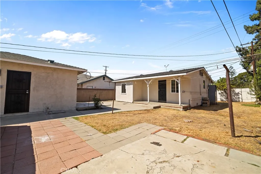 157 N Alameda Avenue