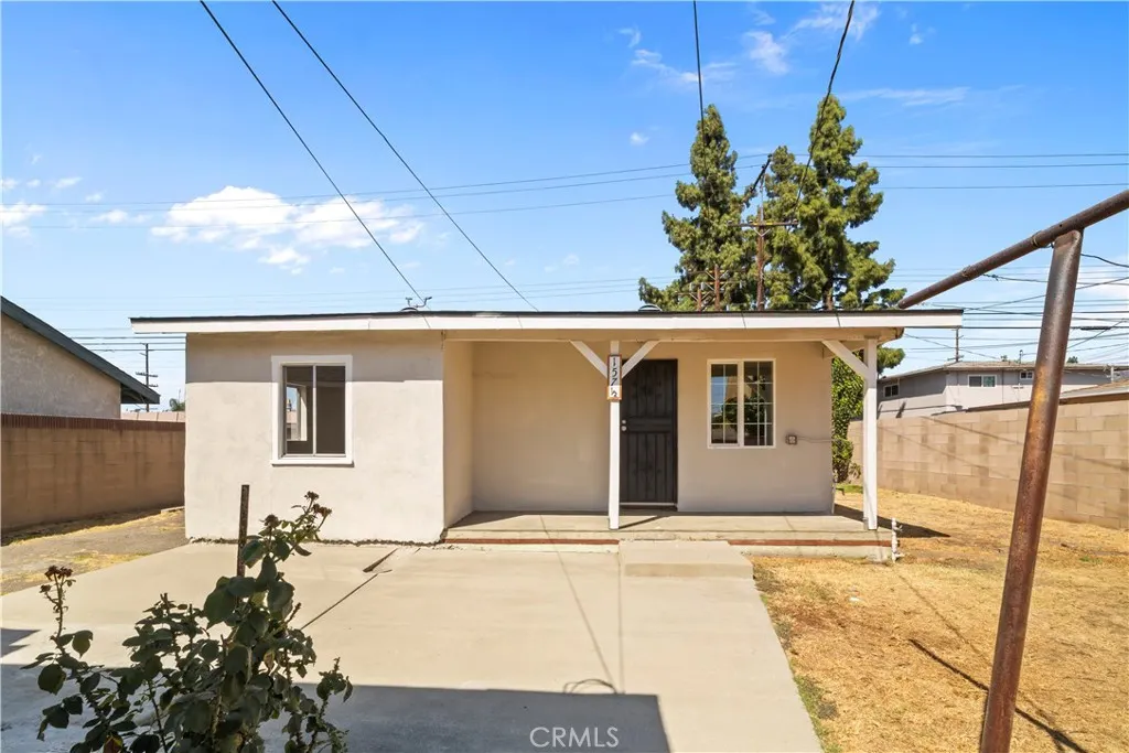 157 N Alameda Avenue