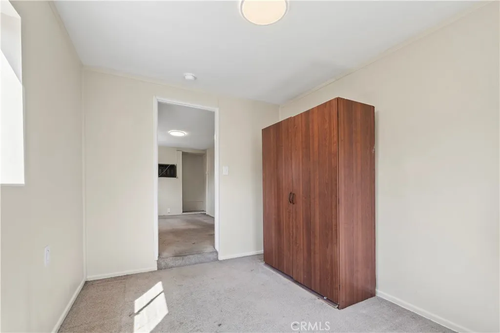 157 N Alameda Avenue