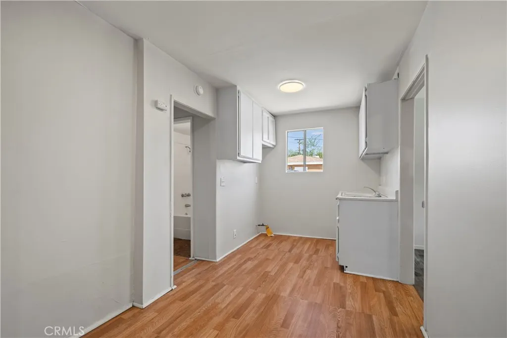 157 N Alameda Avenue