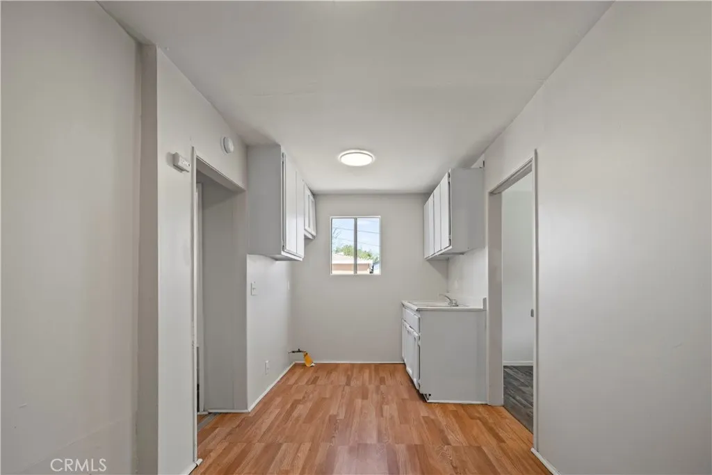 157 N Alameda Avenue