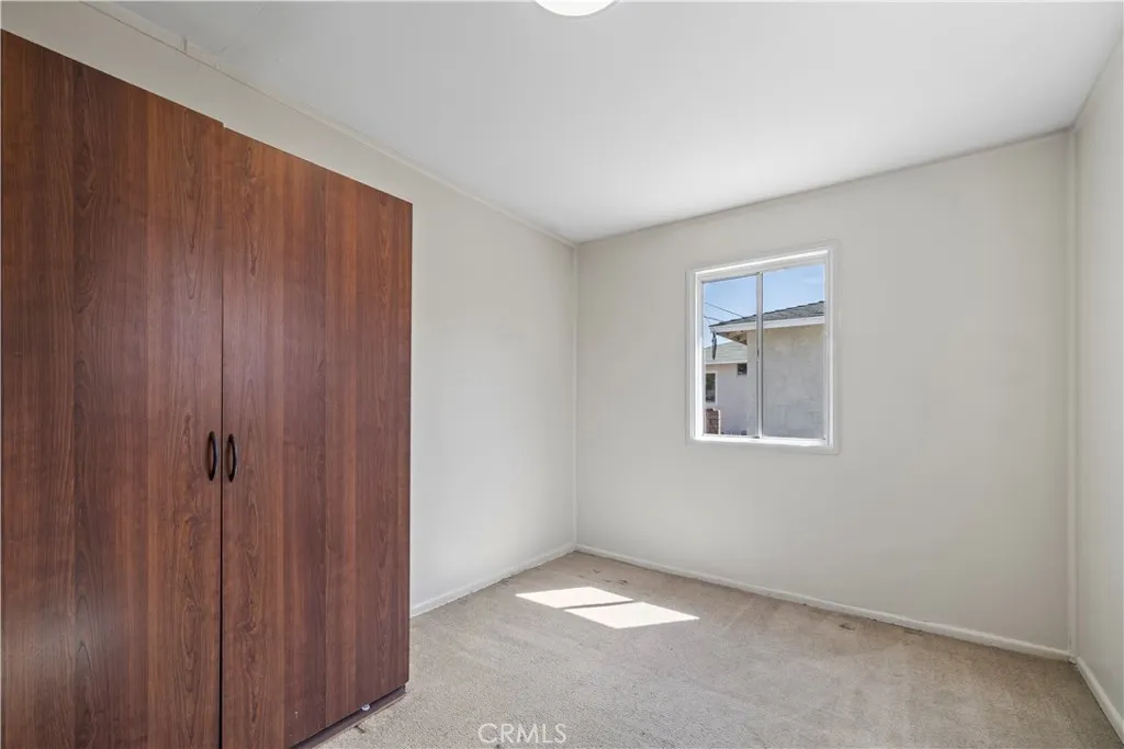 157 N Alameda Avenue