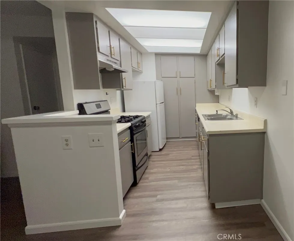 1047 W Francis #C