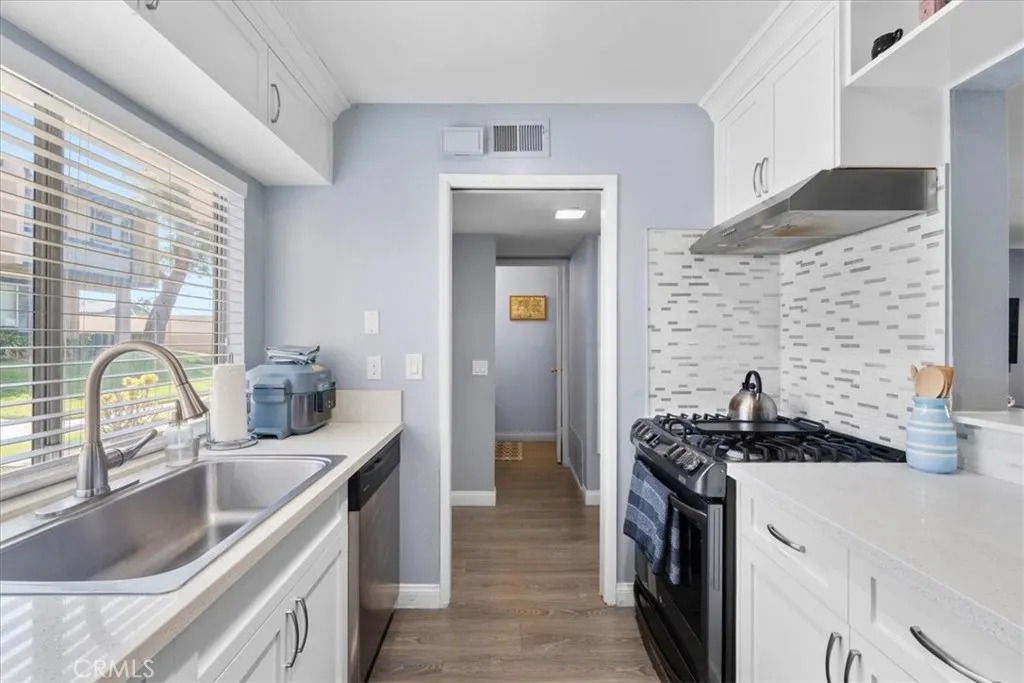 1002 Harrington