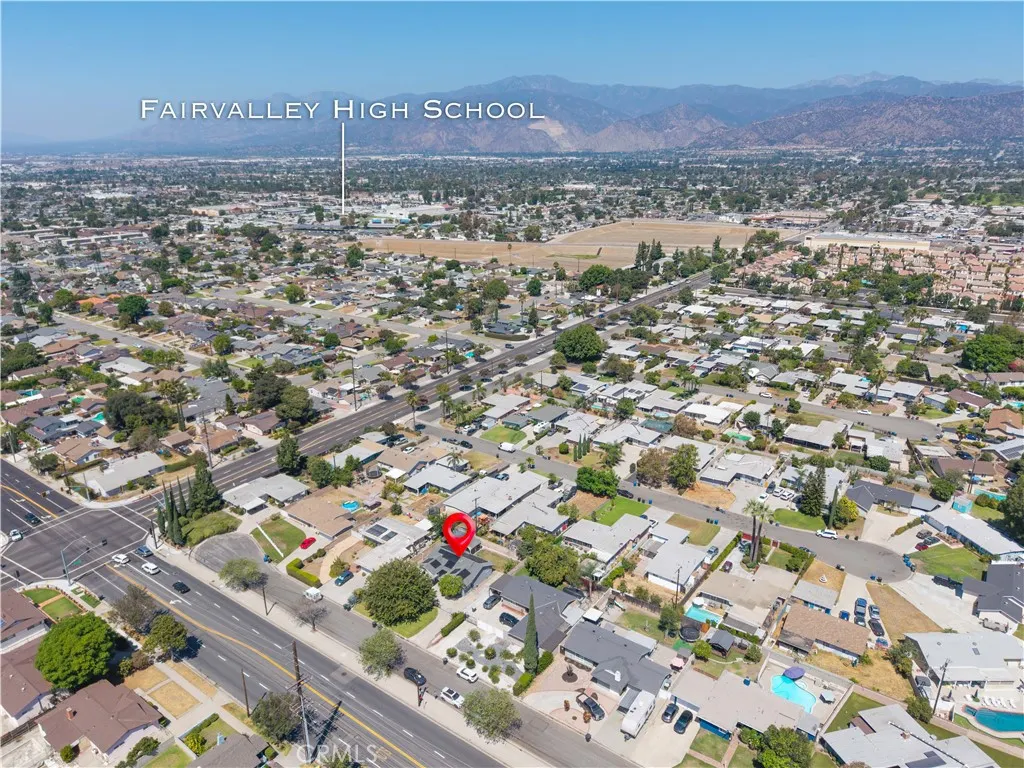 533 E Covina
