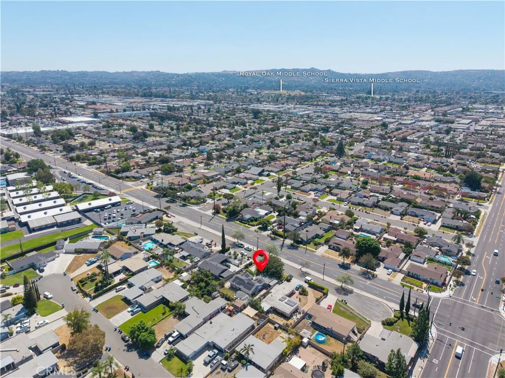 533 E Covina