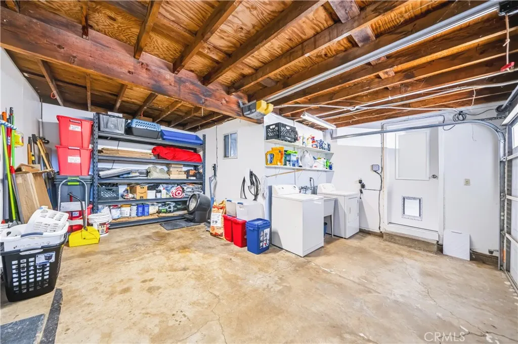 533 E Covina