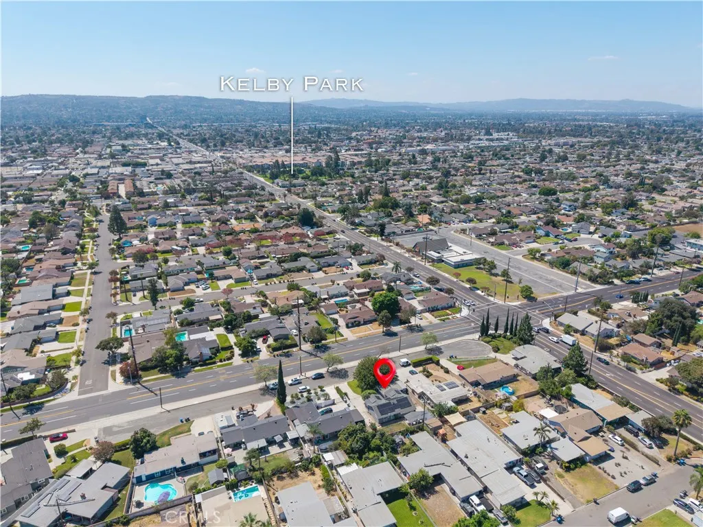 533 E Covina