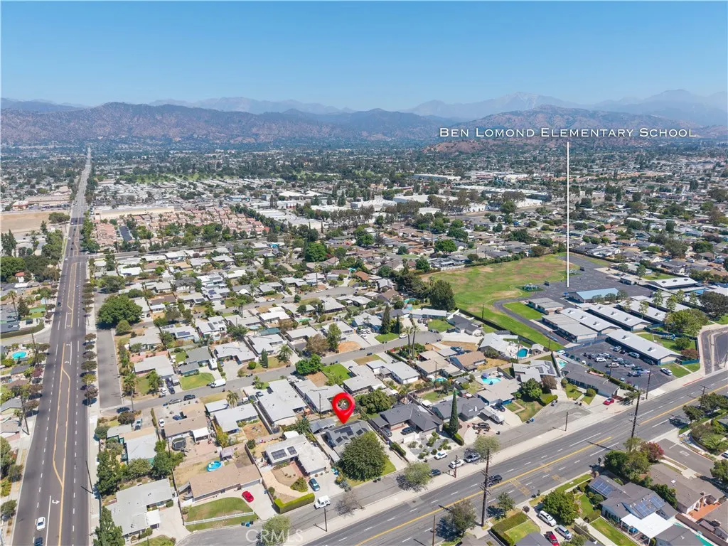533 E Covina