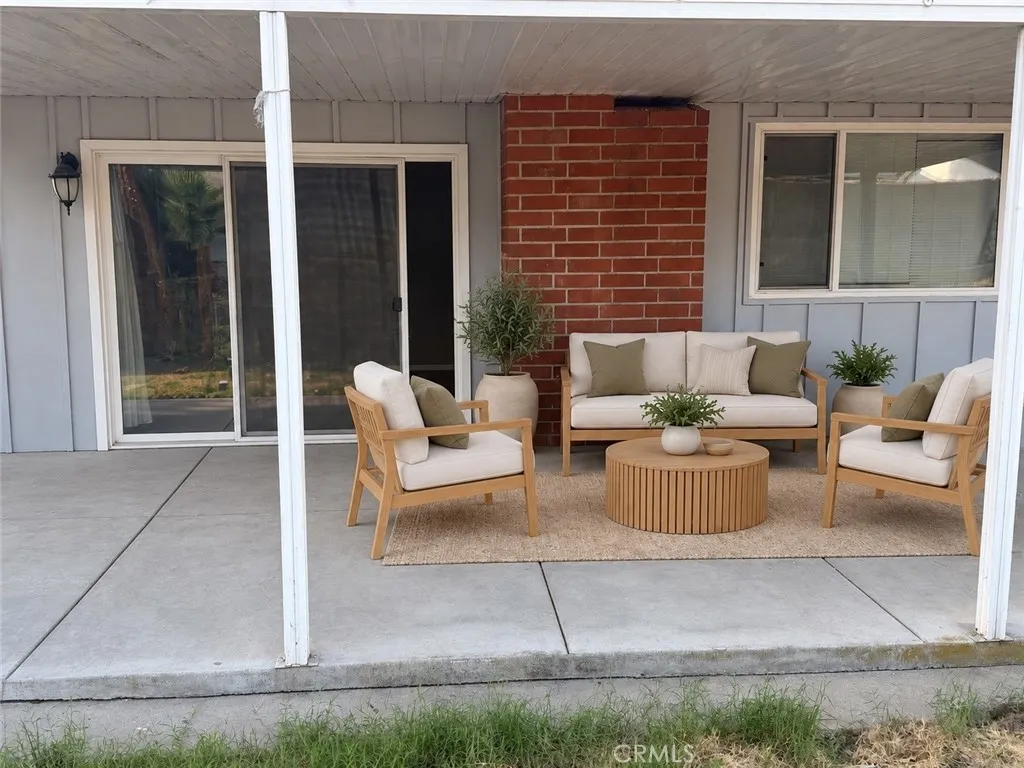 217 Fanshaw Avenue