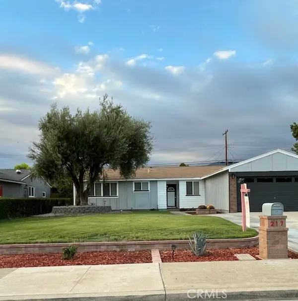 217 Fanshaw Avenue