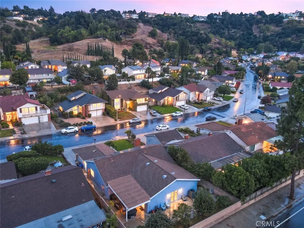 1537 Meadow Glen
