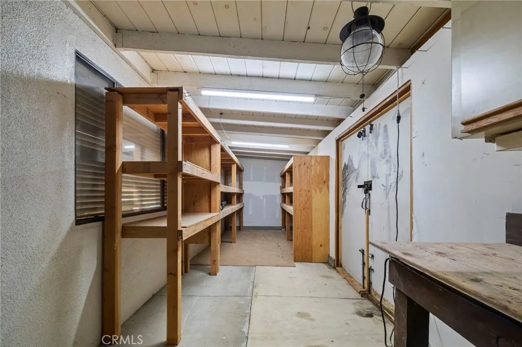 1338 N Albright
