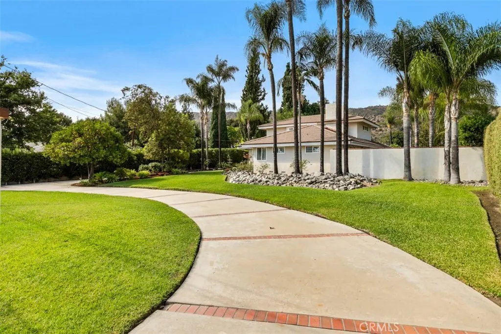 1145 E Sierra Madre Avenue