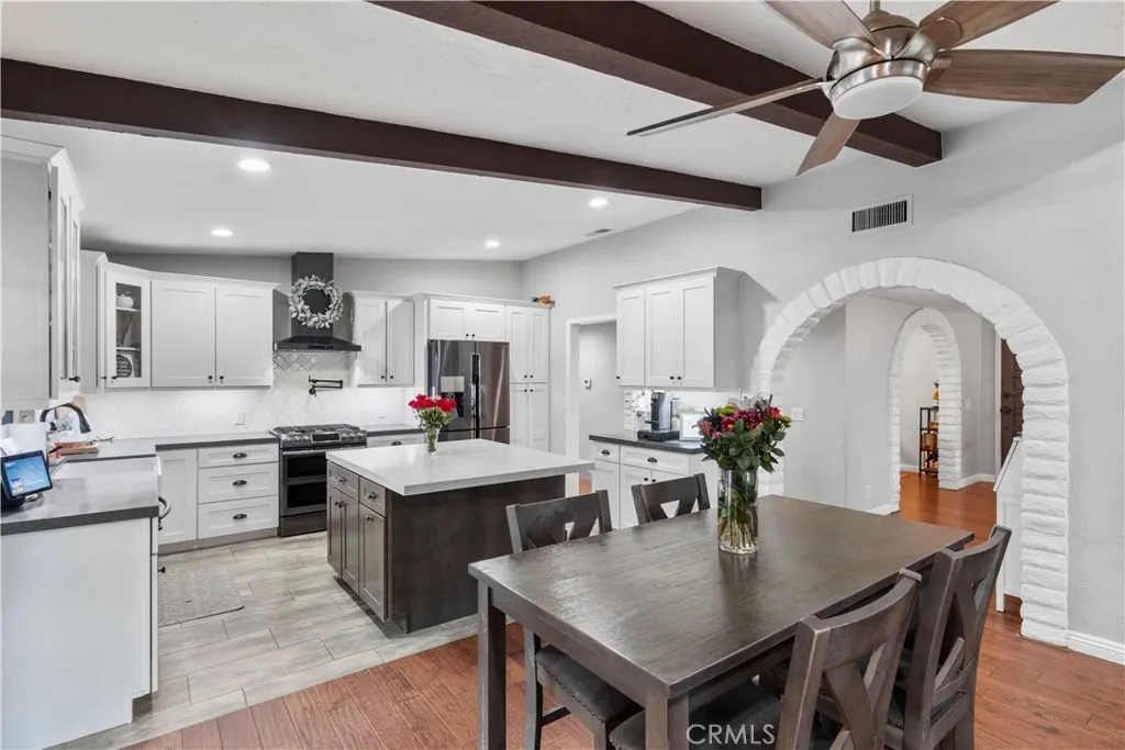 2485 San Mateo Drive