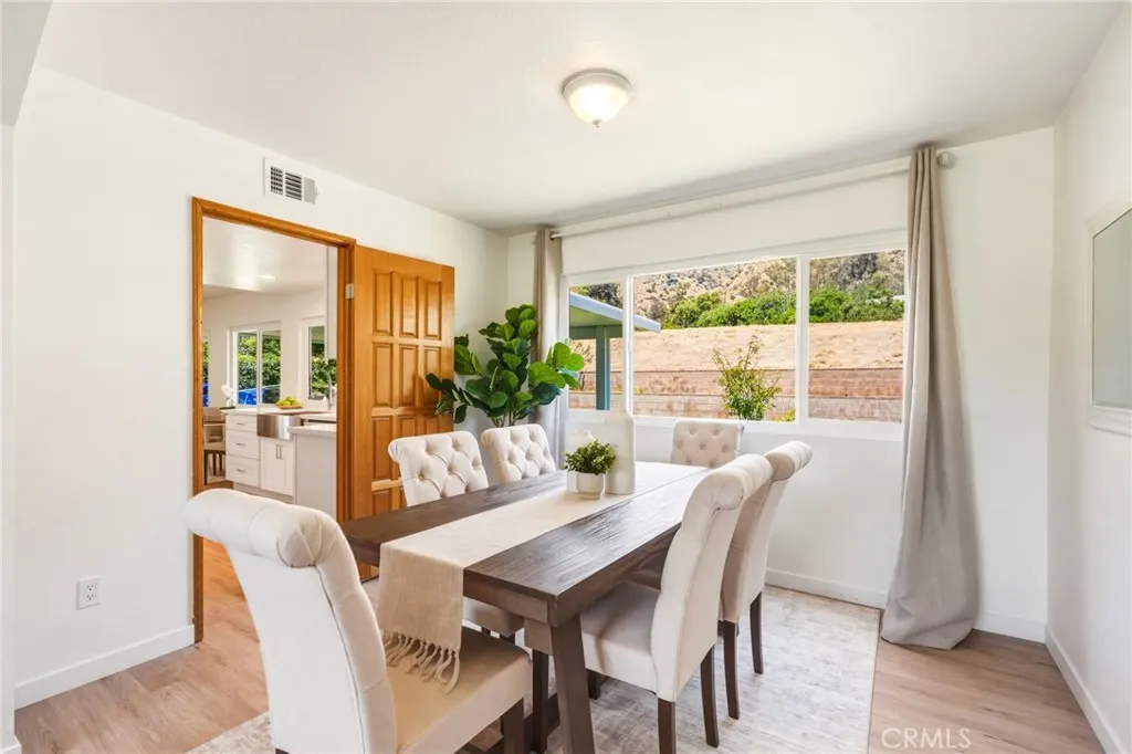 3343 Brookridge Road