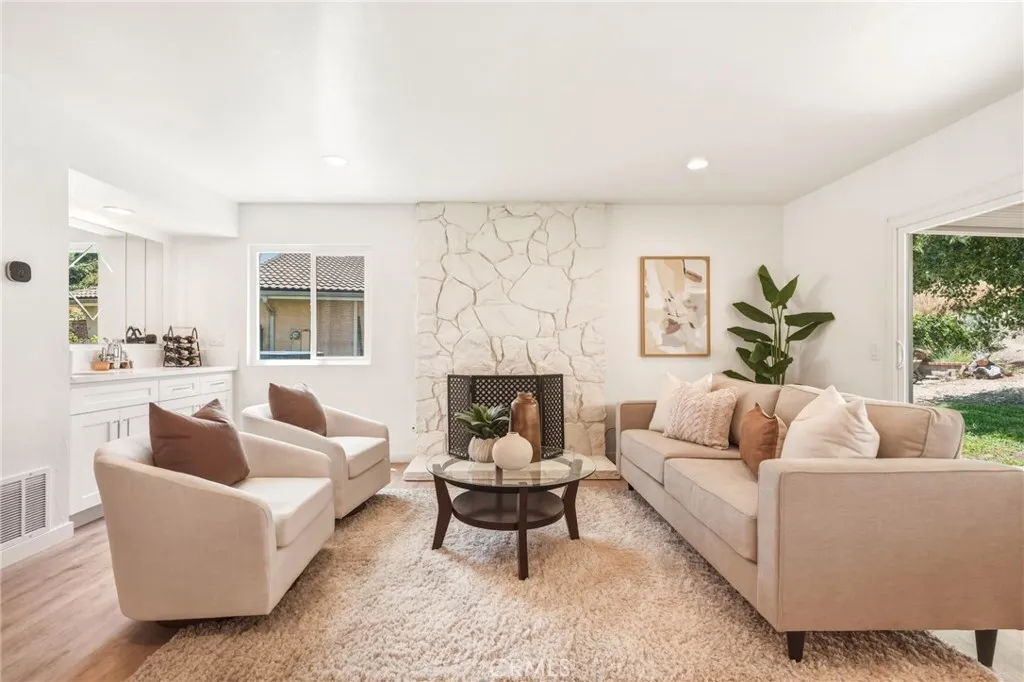 3343 Brookridge Road