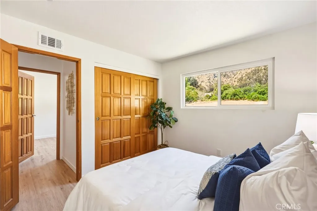 3343 Brookridge Road