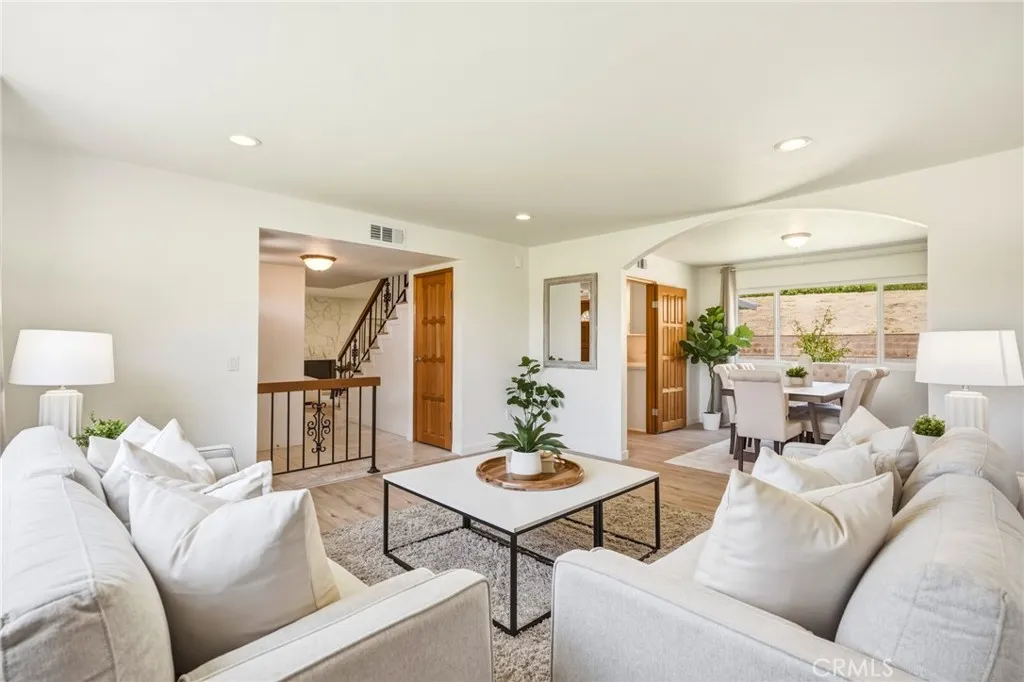 3343 Brookridge Road
