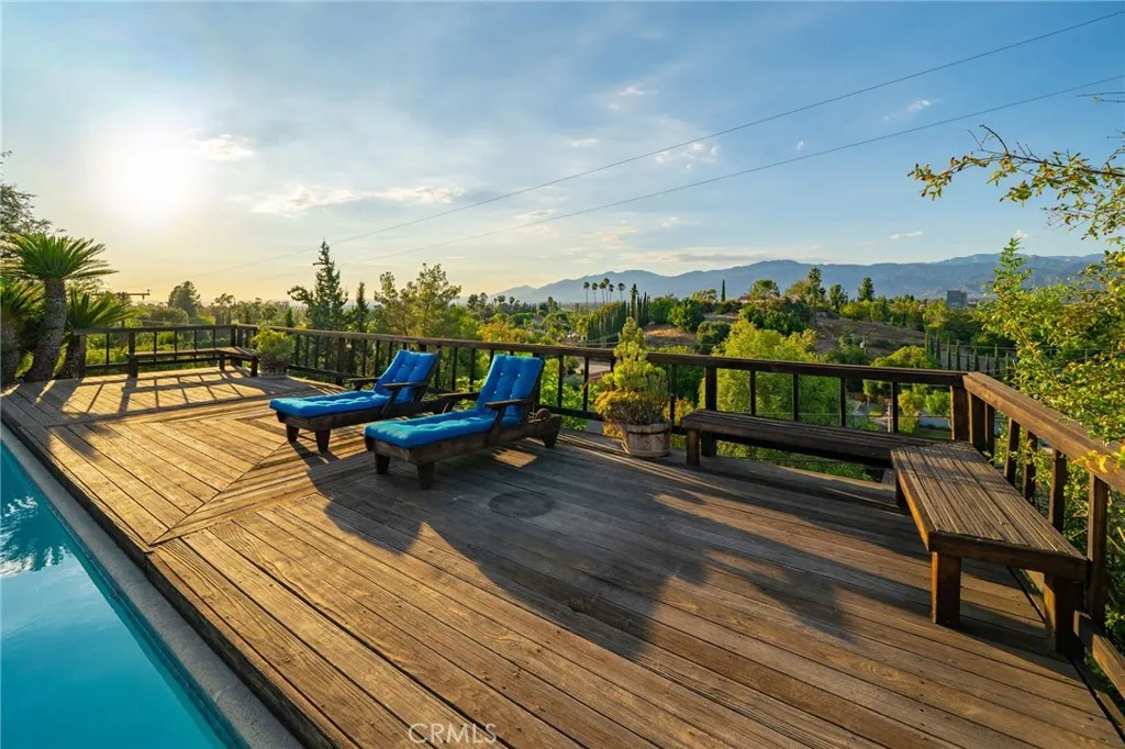 3147 E Los Cerillos Drive