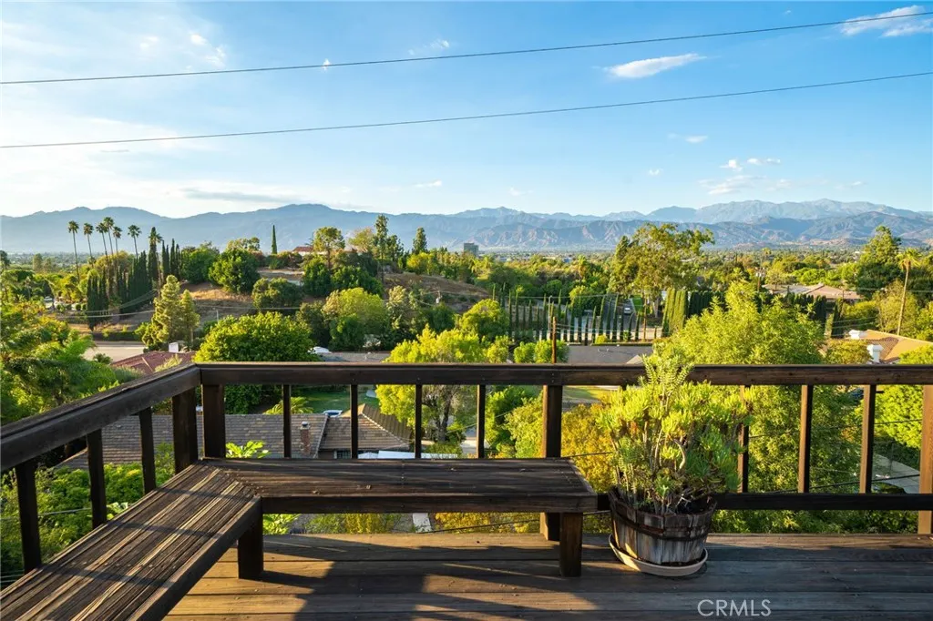 3147 E Los Cerillos Drive