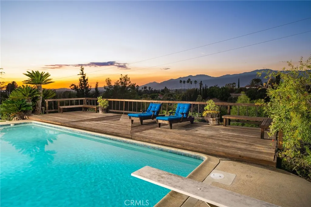 3147 E Los Cerillos Drive