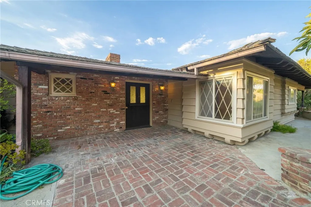 3147 E Los Cerillos Drive