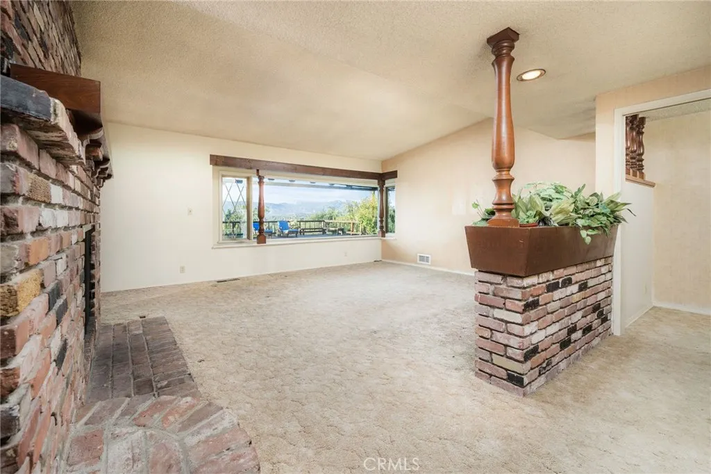 3147 E Los Cerillos Drive