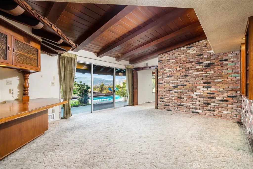 3147 E Los Cerillos Drive